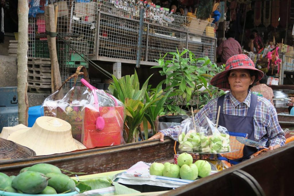 Thailand itinerary-Damnoen Saduak Floating Market