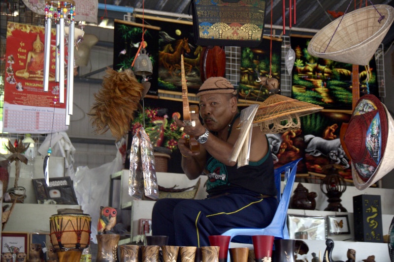 Vendor at the Damnoen Saduak Floating Market, Thailand