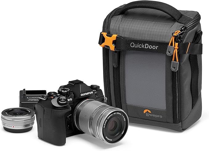 Camera Bag-The Best Gifts For Travelers