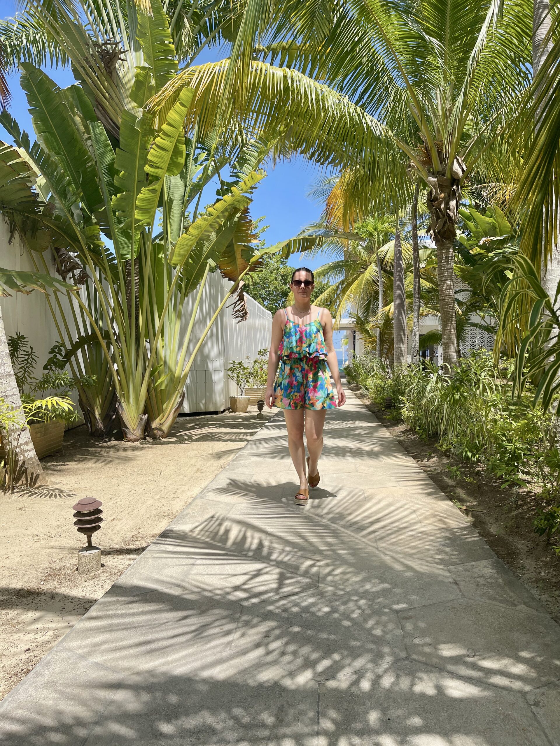 Outfit idea-what to wear on a tropical vacation