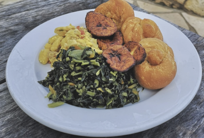 Ackee and Saltfish-What to eat in Jamaica