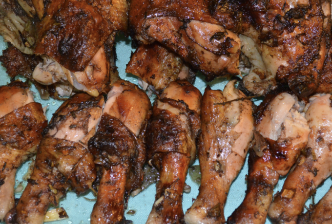 Jerk Chicken -foods to try in Jamaica