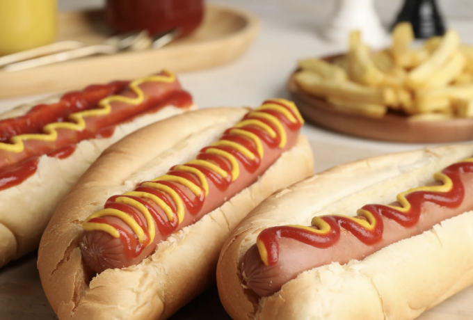 Hot Dog - USA Travel Guide